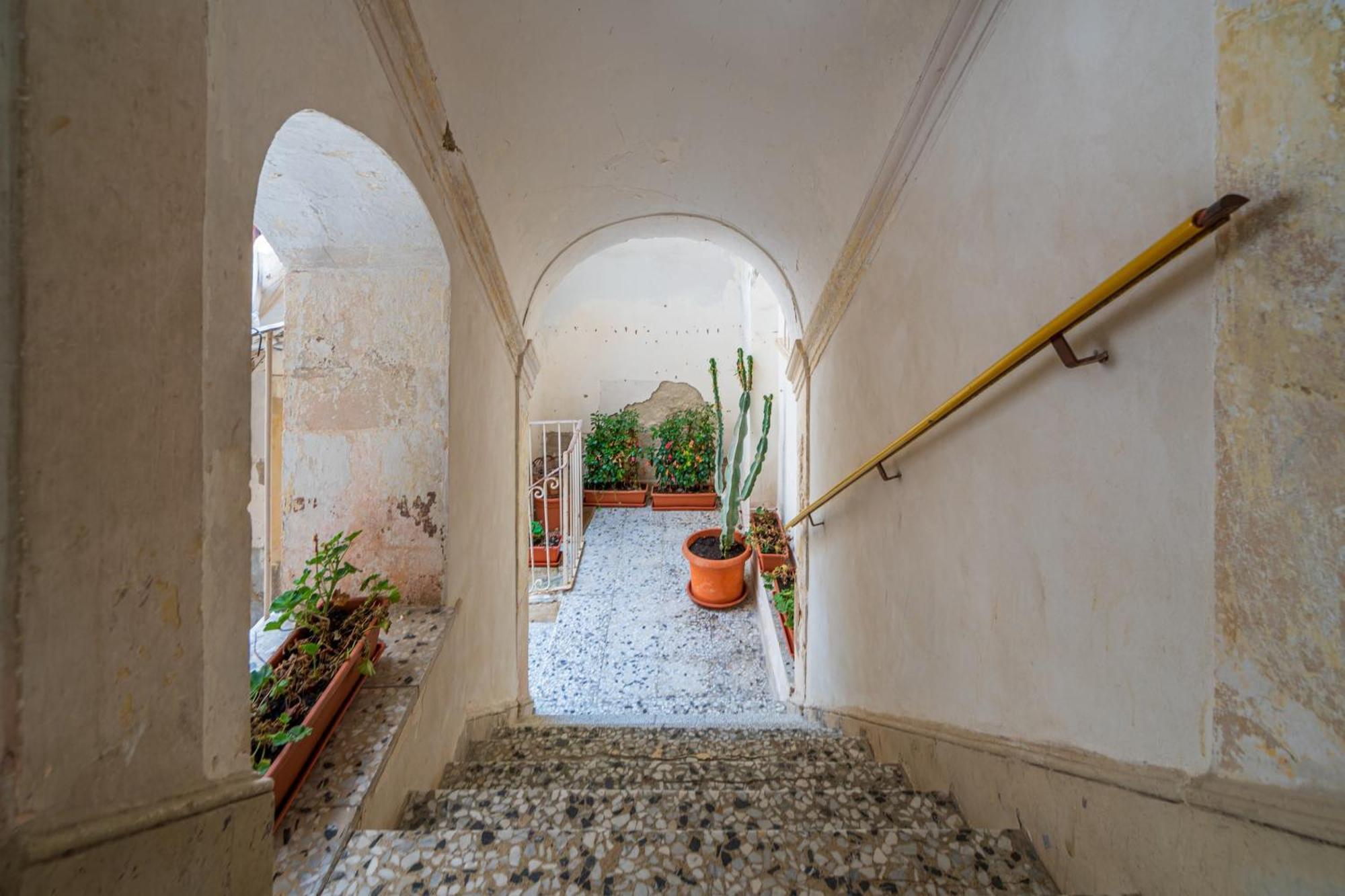 Hotiday Room Collection - Ortigia Opera Syracuse Extérieur photo